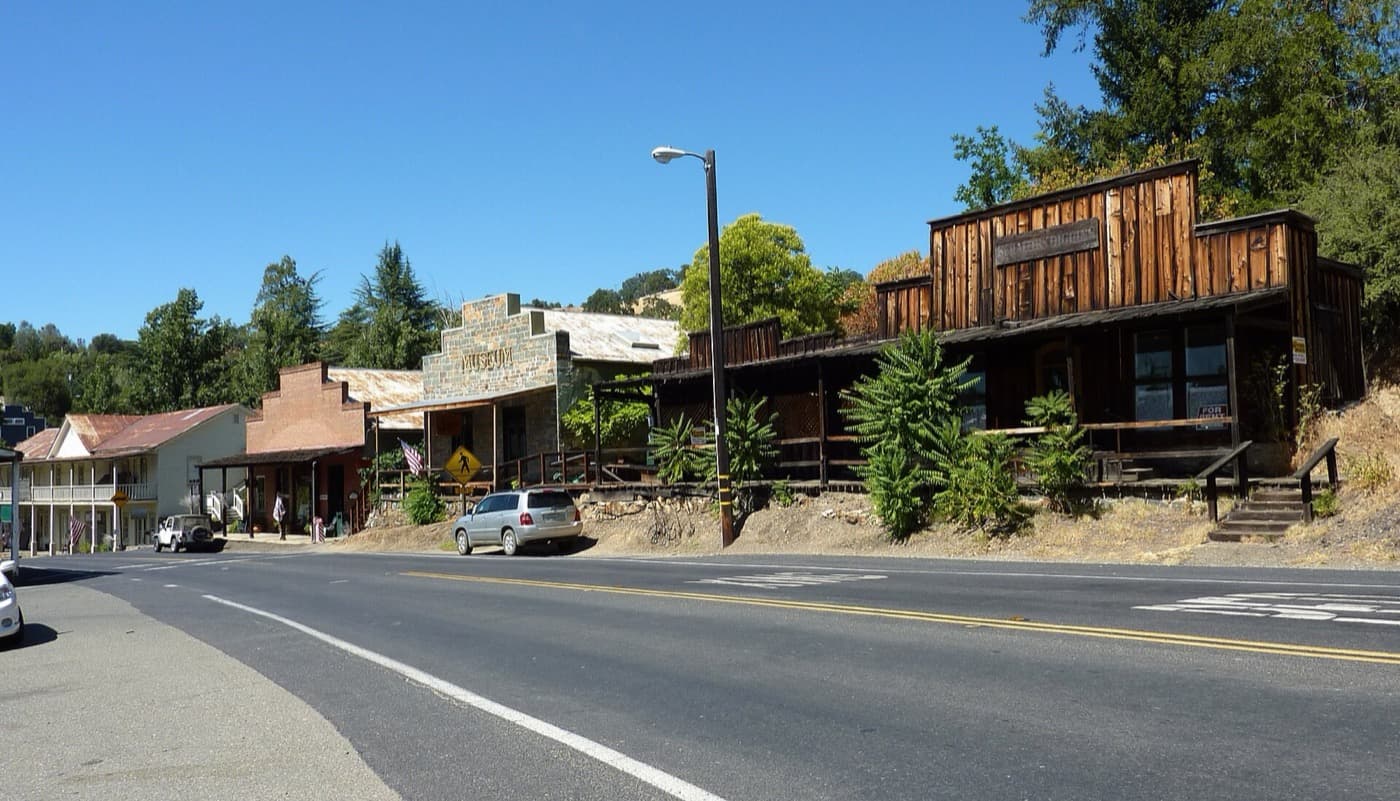 The one-block Gold Rush main street of Amador City